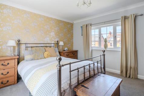 Bedroom3-2.jpg