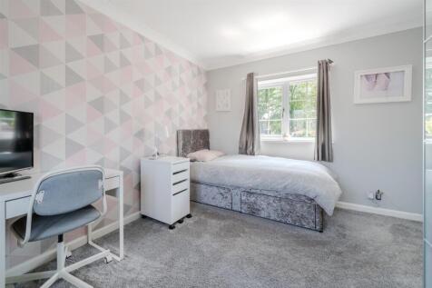 Bedroom1-4.jpg