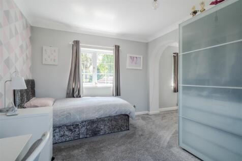 Bedroom1-3.jpg