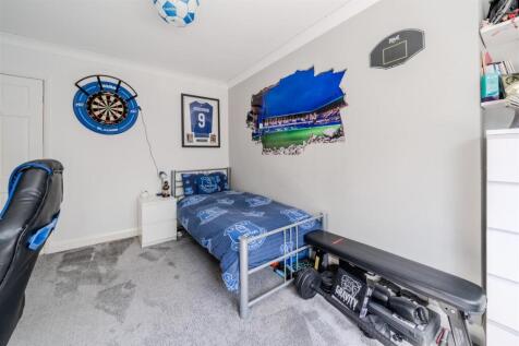 Bedroom2-2.jpg