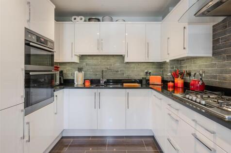 Kitchen - DIner-2.jpg