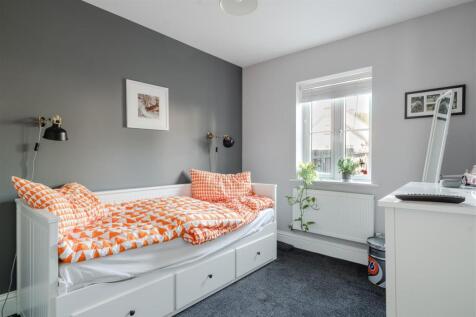 Bedroom1.jpg