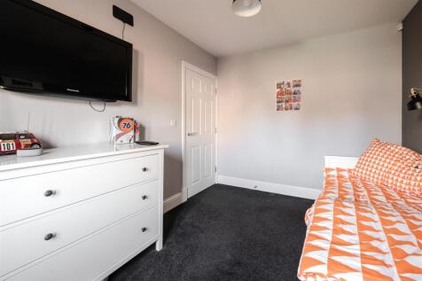 Bedroom1-2.jpg
