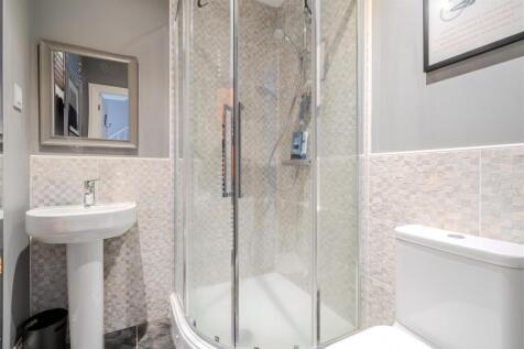 Bathroom1.jpg