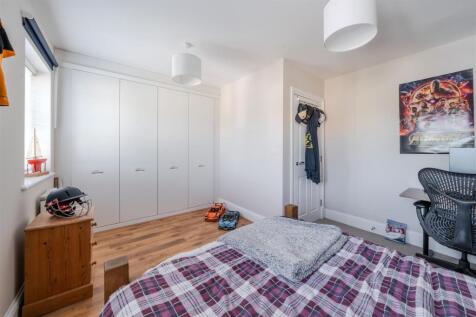 Bedroom2-3.jpg