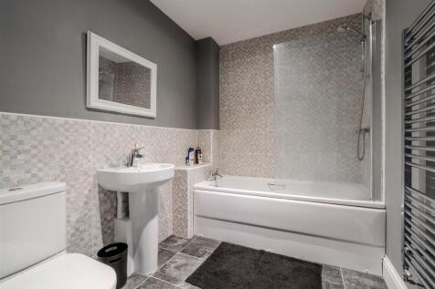 Bathroom2.jpg