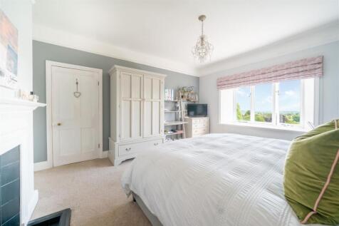 Bedroom 2-4.jpg