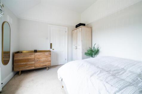 Bedroom 4-6.jpg