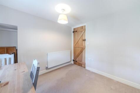 Bedroom1-2.jpg