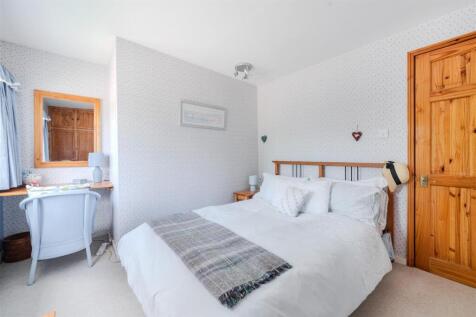 Bedroom1-2.jpg