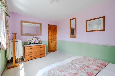 Bedroom3-3.jpg