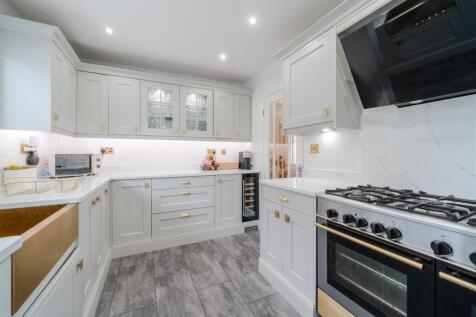 Kitchen-5.jpg