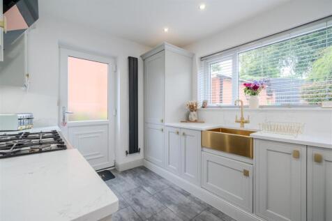 Kitchen-3.jpg