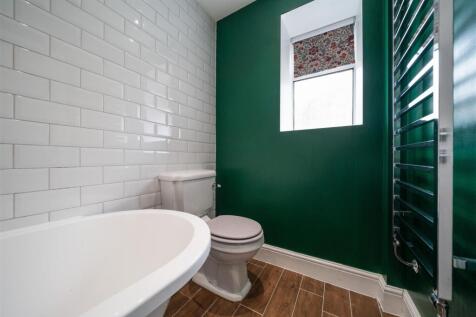 Bathroom-3.jpg