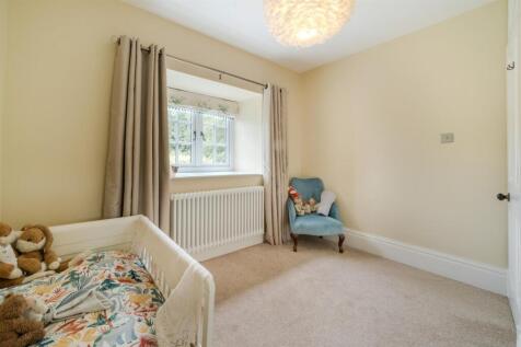 Bedroom1-2.jpg