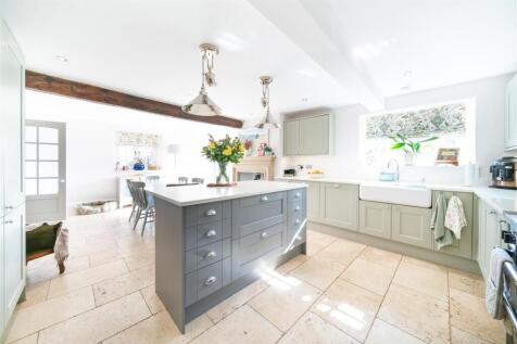 Kitchen-2.jpg