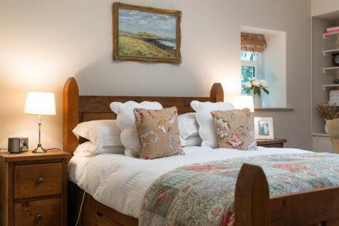 Bedroom2-8.jpg