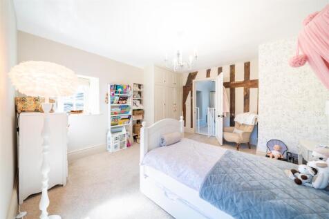 Bedroom 2-2.jpg