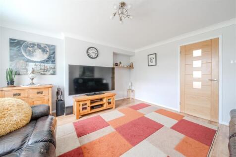 Living Room-4.jpg