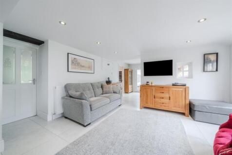 Open Plan Living_-13.jpg