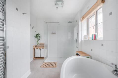 Bathroom-2.jpg