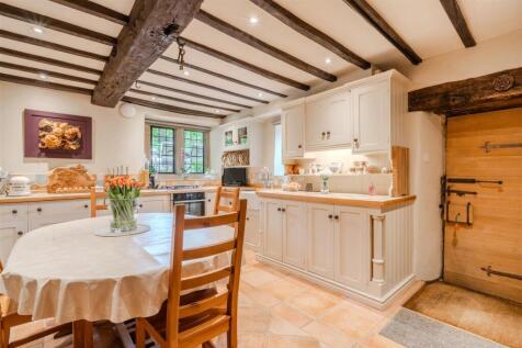 Kitchen-2.jpg