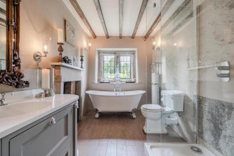Bathroom-3.jpg