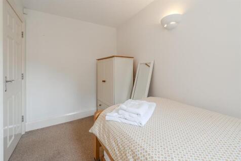 Bedroom1-2.jpg