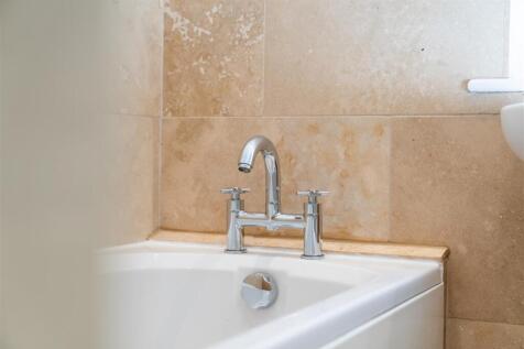 Bathroom-3.jpg