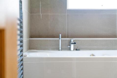 Bathroom-3.jpg