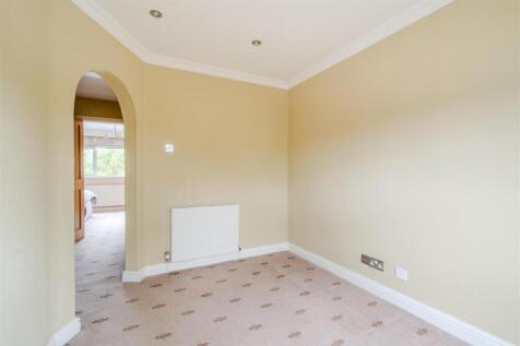 Bedroom1-2.jpg