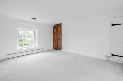 Bedroom1-2.jpg