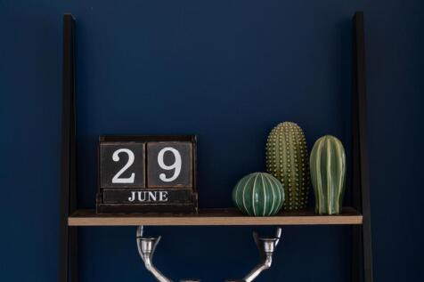 Living Room-6.jpg