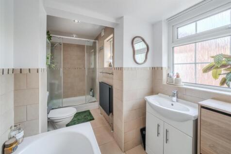 Bathroom-2.jpg