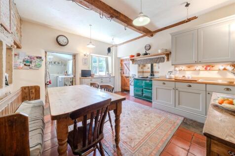 Kitchen-6.jpg