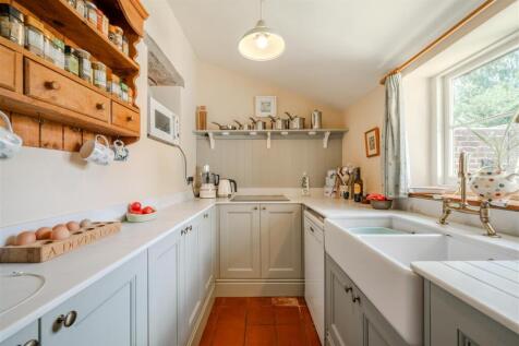 Kitchen-4.jpg