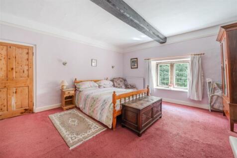 bedroom3-2.jpg