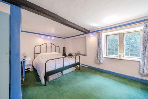 bedroom2.jpg