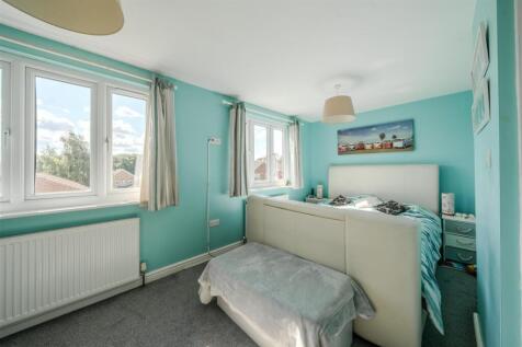 Bedroom1-3.jpg