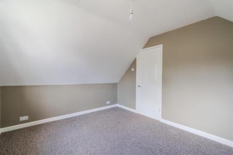 Bedroom1-3.jpg