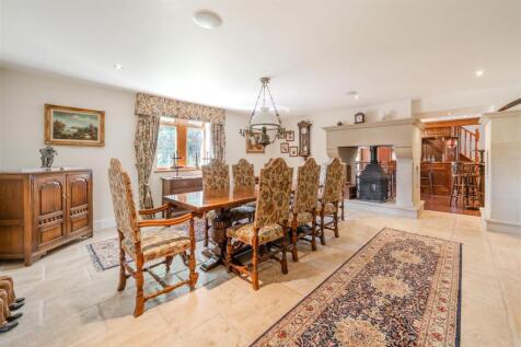 Dining Room-2.jpg