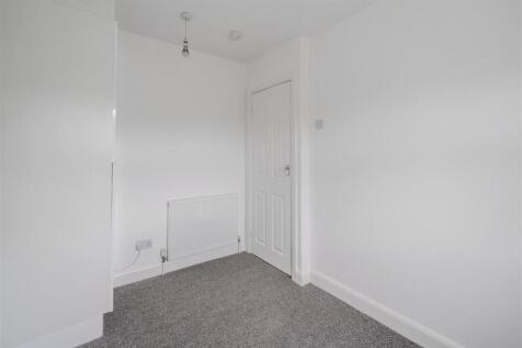 Bedroom2-2.jpg