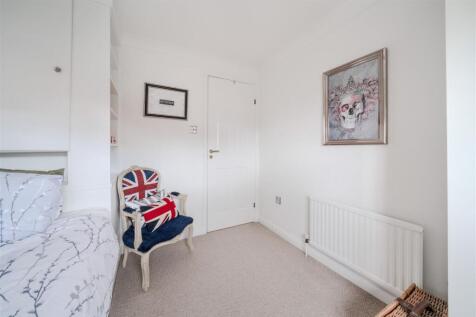 Bedroom4-3.jpg
