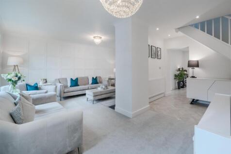 Living Room.jpg