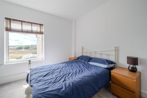 Bedroom2-2.jpg