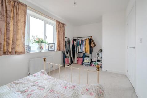 Bedroom1-3.jpg