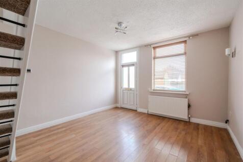 Living Room-4.jpg