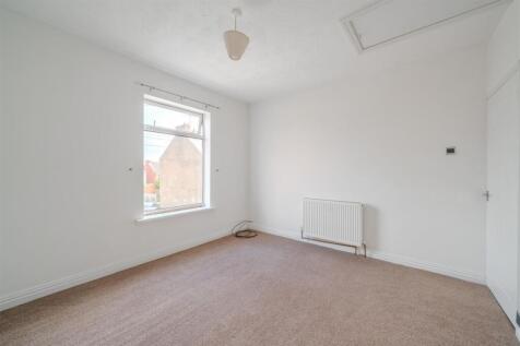 Bedroom1-2.jpg