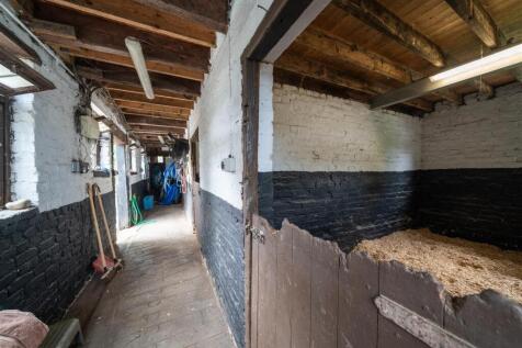Stables-2.jpg