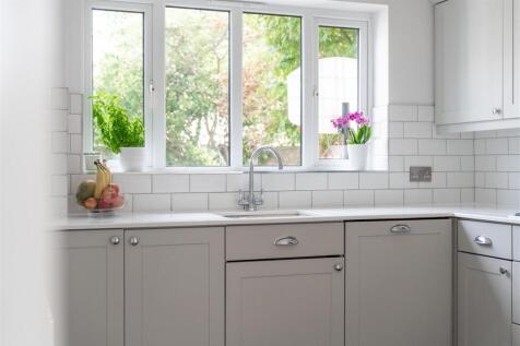 Kitchen-5.jpg